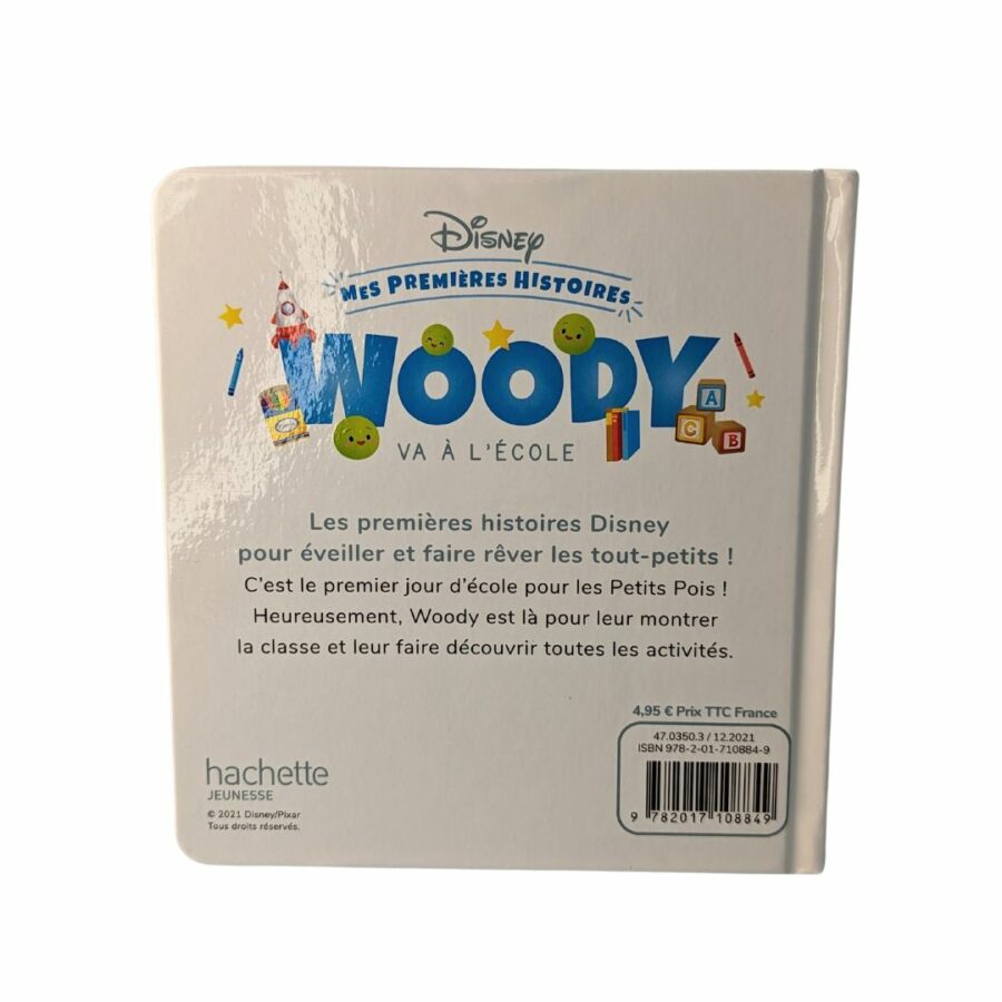 Résumé du livre Woody va à l'école : C'est le premier jour d'école pour les Petits Pois ! Heureusement, Woody est là pour leur montrer la classe et leur faire découvrir toutes les activités.