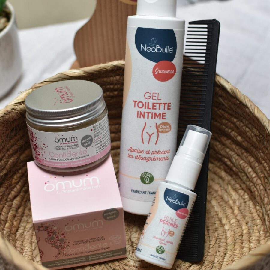 Box spéciale accouchement : kit de survie avec gel de toilette intime, peigne pour douleurs des contractions, huile de massage périnée, et crème de massage.